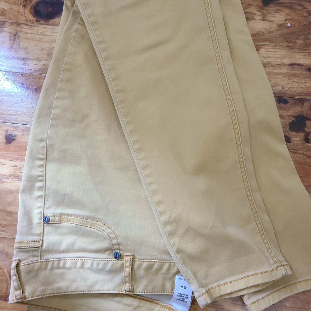 Womens faded yellow khaki
